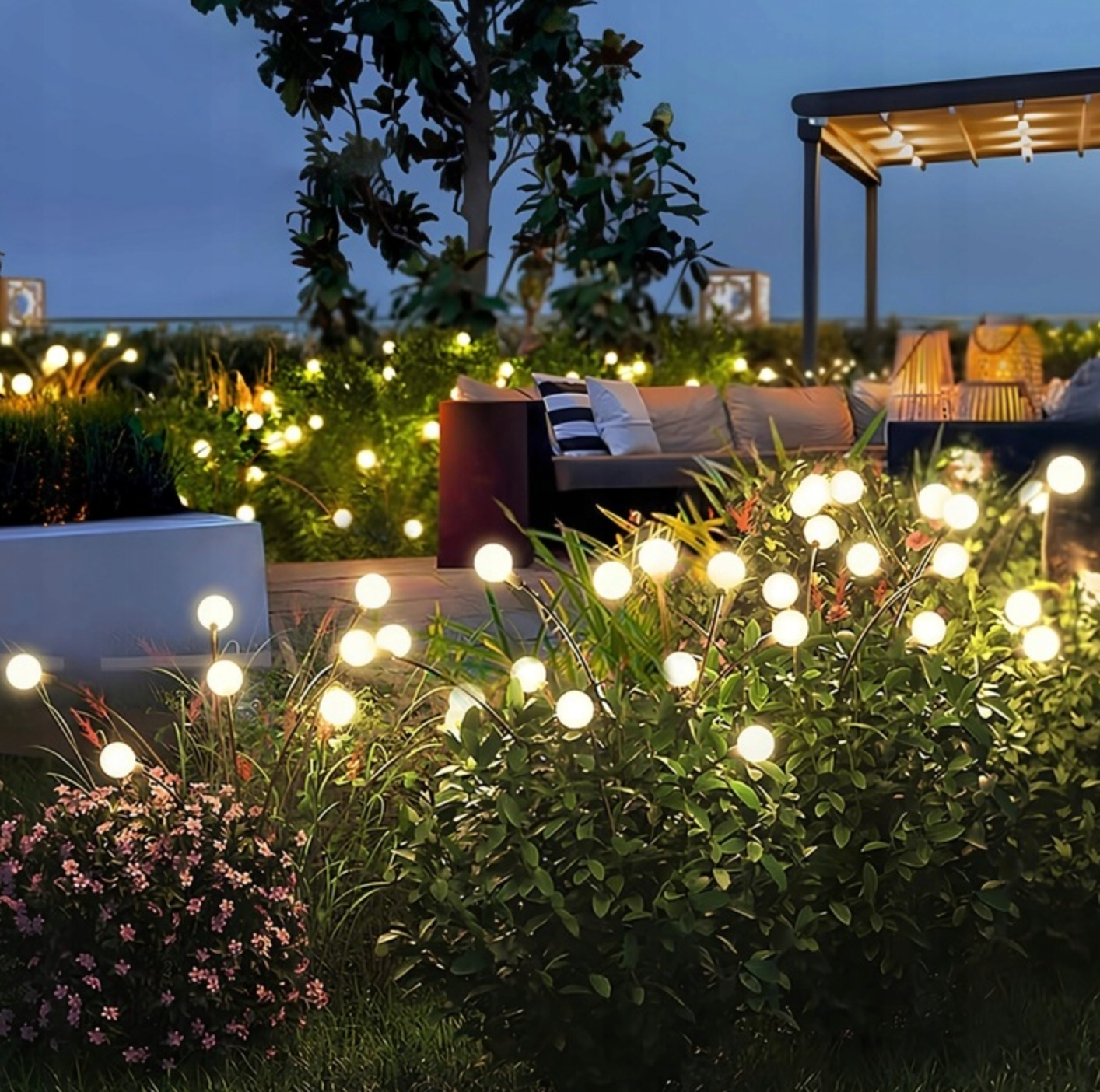 Aurinkokäyttöiset Firefly-valot – Parvekkeelle ja puutarhaan