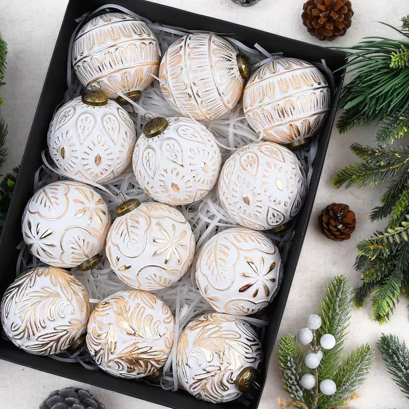 Regalia – Julgranskulor med Reliefmönster (12-pack)
