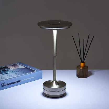 Elegant Touch™ – Trådlös designlampa med dimmer